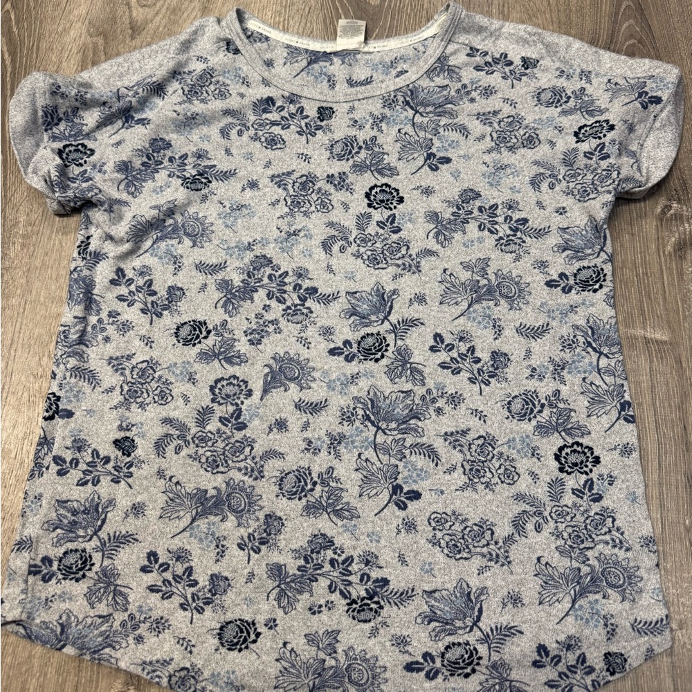 Lucky Brand Boho Floral Tee Small Gray Soft Knit Medium Womens Top Shirt
